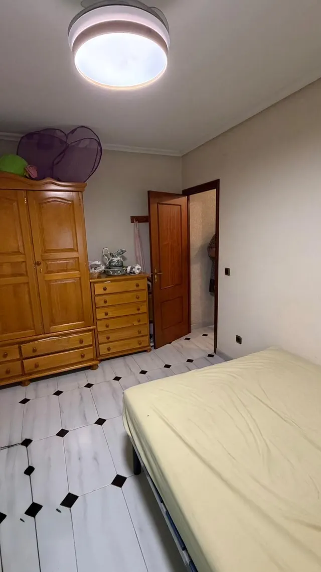 Apartamento con terraza, Alicante, Torrevieja, Playa de los Locos. 3 habitaciones, 116 m2, 30 metros del mar — 9