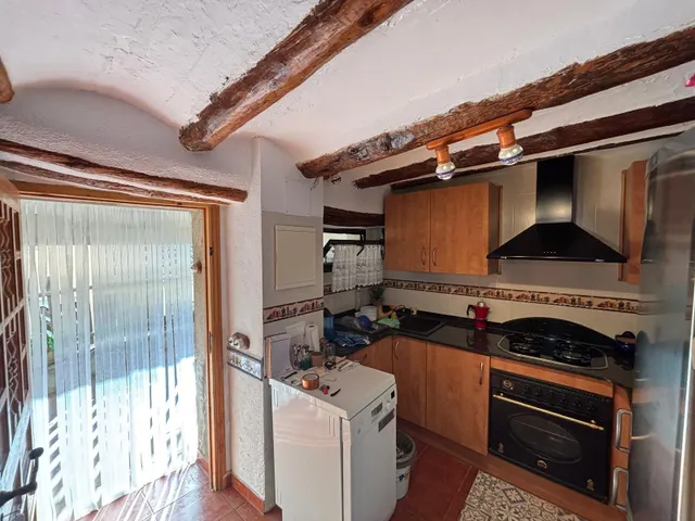 Encantadora casa reformada en Alfara de Carles — 6
