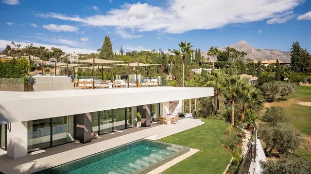 Chalet 4 habitaciones 408m² en venta - Marbella — 21