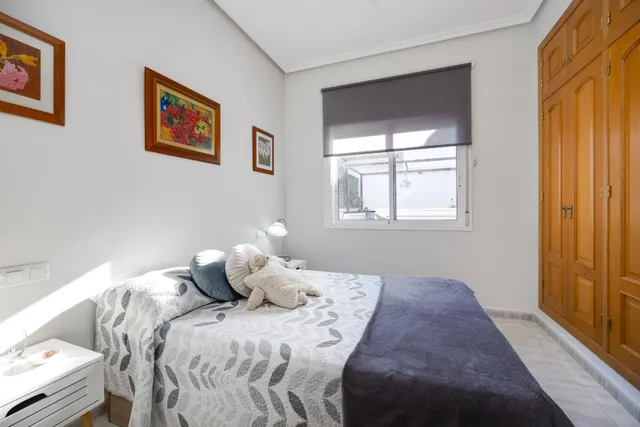 Elegante Propiedad Doble con Vistas al Campo y Acabados de Lujo — 7