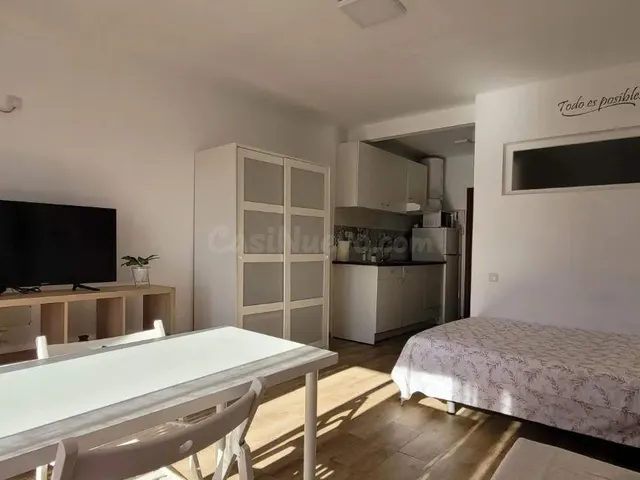 Piso de larga temporada en Aguadulce - foto 3