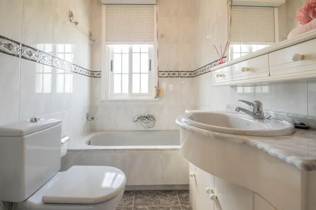Amplia Casa + otra vivienda + anexo en Venta en Ardemil, Ordes — 23