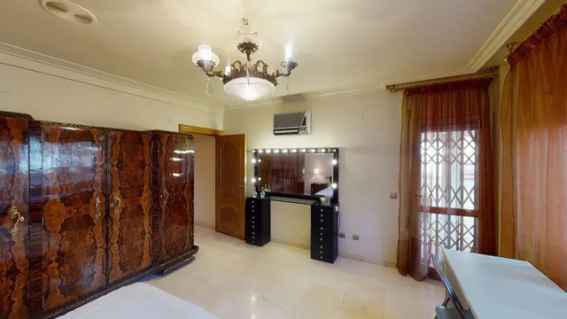 Piso 5 habitaciones 207m² en alquiler - Estación — 26