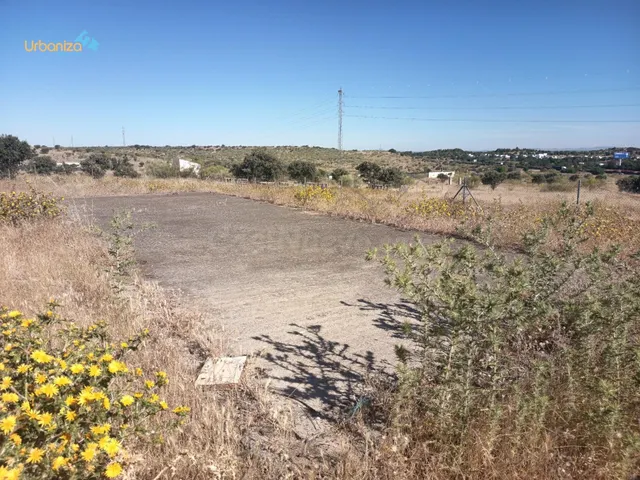 PARCELA RÚSTICA DE 2.400 M2. — 10