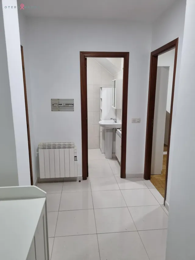 PISO EN ALQUILER EN RÚA ESPÍRITU SANTO, SANTIAGO — 23