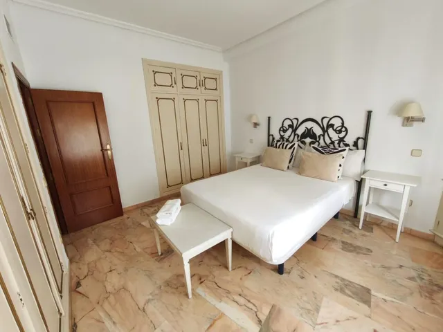 Espectacular vivienda junto Iglesia de La Magdalena, lista para entrar!!! — 15