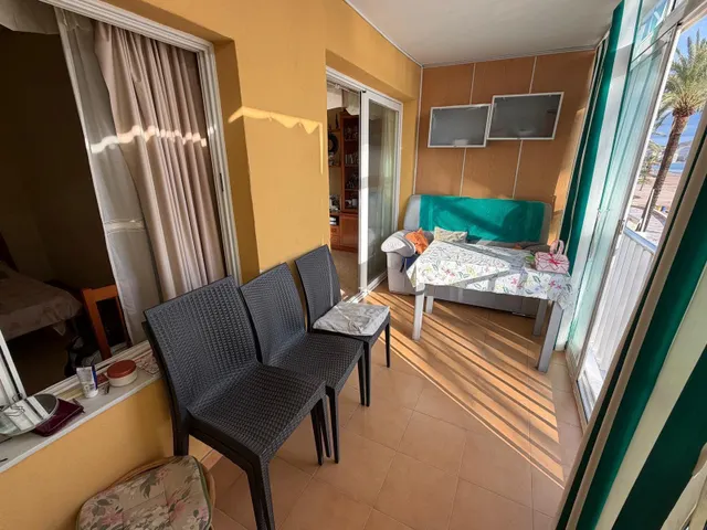 Apartamento en Primera línea. — 21