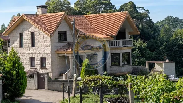 CHALET DE PIEDRA INDEPENDIENTE — 20