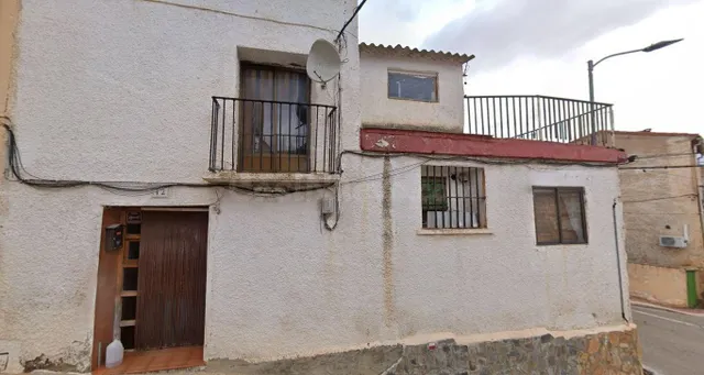 Se vende Casa Independiente Okupa en Calle Codos 12 de Aguar - foto 3