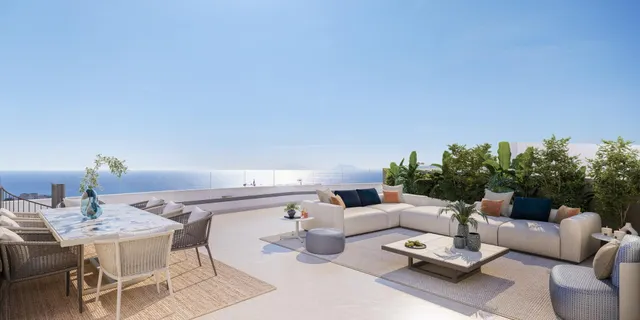 Apartamento de 2 dormitorios en Estepona con dos terrazas, jardines privados y garaje — 9