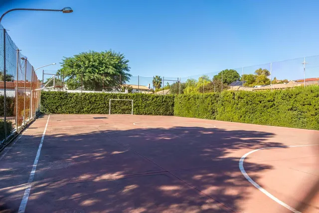 URBANIZACIÓN LA PONDEROSA — 37