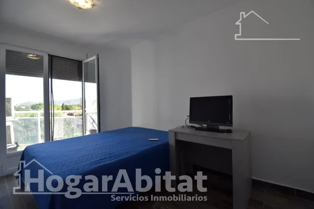 ¡GRAN OPORTUNIDAD! PAREADO REFORMADO, EXTERIOR CON TERRAZA Y ASCENSOR — 17