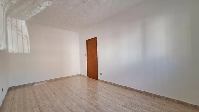 Casa SIN AMUEBLAR de tres dormitorios y patio en Vistabella — 16
