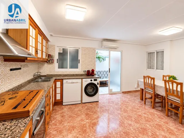 Amplio Piso en El Campello Pueblo a la Venta por €210,000 — 11