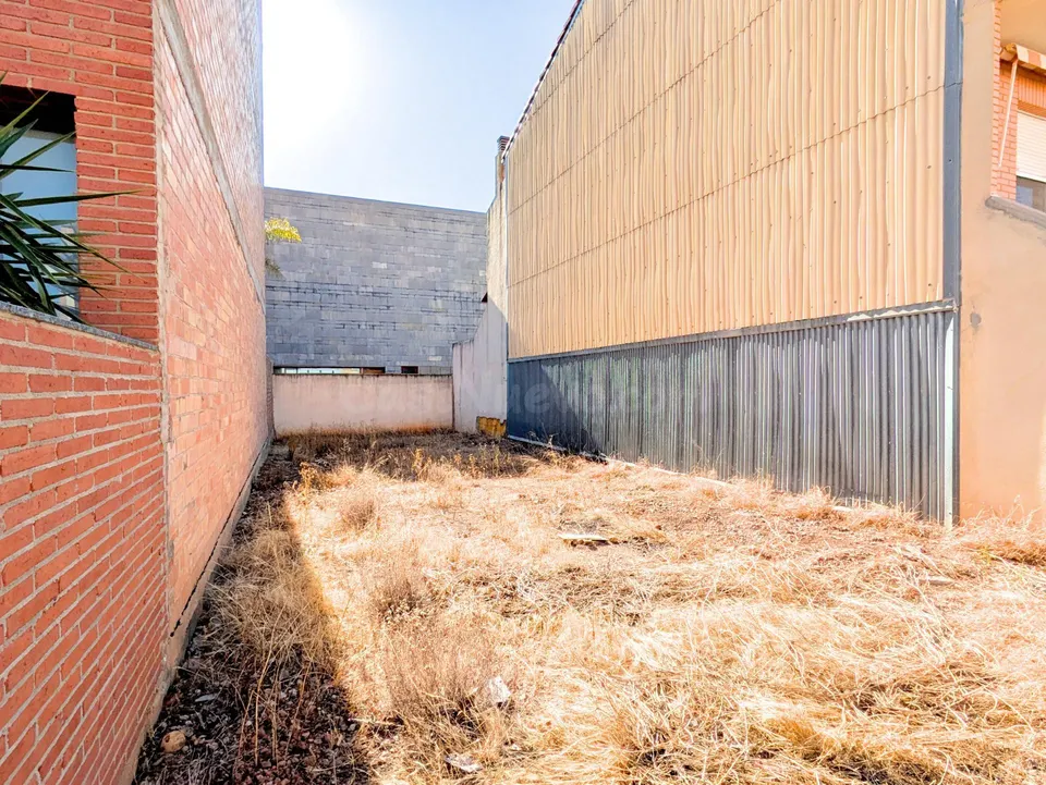 PARCELA URBANA EN VENTA EN AMPOSTA