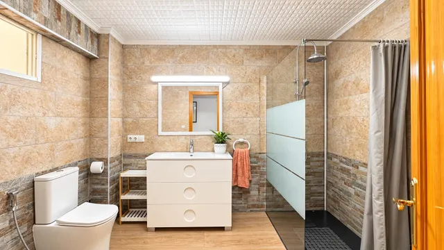 UNA CASA PARA VIVIRLA, DISFRUTARLA Y HACERLA TUYA EN BENIMODO — 33