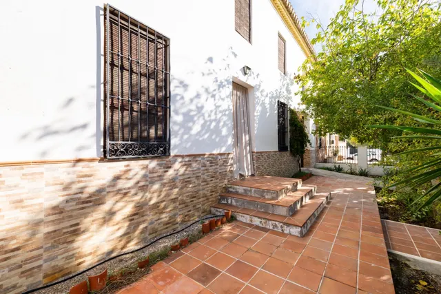 ESPECTACULAR CASA RÚSTICA CON TERRENO — 3