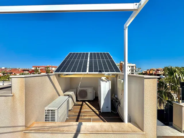 Villa 4 habitaciones 271m² en venta - Lomas de Cabo Roig — 46