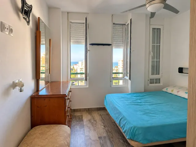 Espectacular ático con vistas al mar, garaje y piscina comunitaria en Playa de Gandía — 24