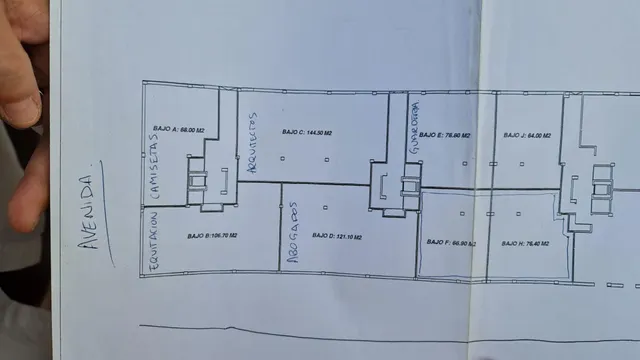 Local comercial en zona de máximo crecimiento – Santa Fe — 32
