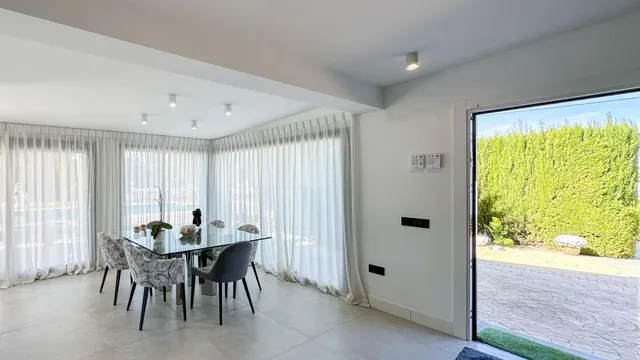 VILLA DE LUJO EN ALHAURÍN EL GRANDE. MÁLAGA — 31