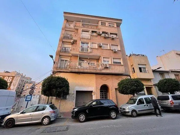 LOCAL COMERCIAL CALLE MAQYOR MOLINA DE SEGURA