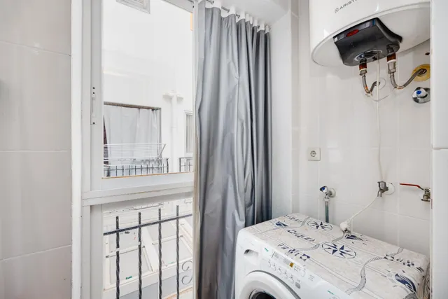 Bungalow de 3 dormitorios con piscina comunitaria en la playa de Los Locos — 15