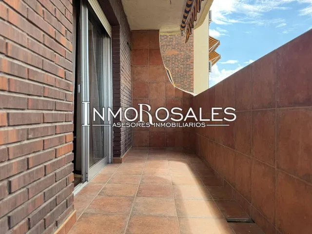 PISO EN VENTA EN AVENIDA DE ROSALES — 14