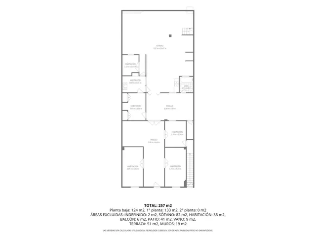 Casa de pueblo con gran potencial y amplios espacios — 33