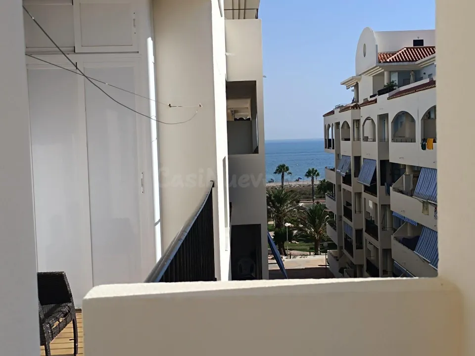 Piso de 3 dormitorios en alquiler en Almerimar