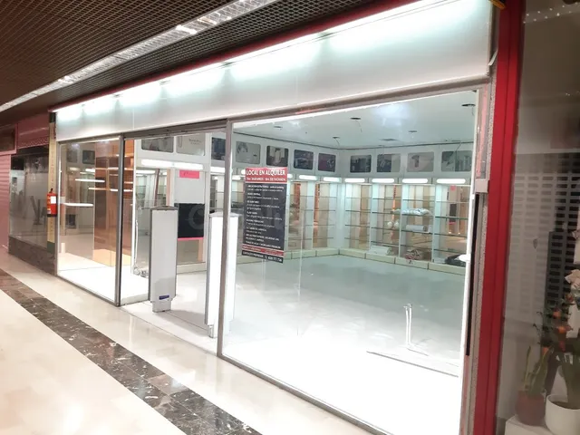 Local comercial en Alquiler en Vigo Pontevedra - foto 5