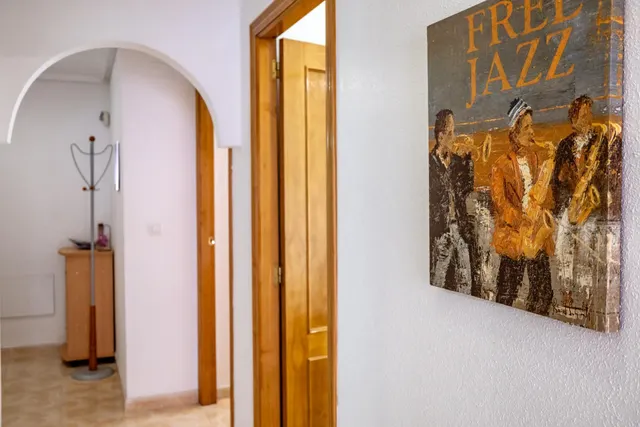 Luminoso apartamento de 3 dormitorios, 2 baños + trastero — 23