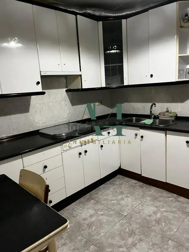 Amplio Piso en el Corazón de Cáceres por €185,900 — 4