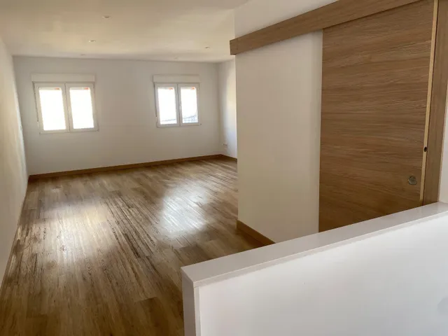 Exclusiva casa de pueblo completamente rehabilitada con piscina interior, terraza y parking en el centro de el Vendrell — 14