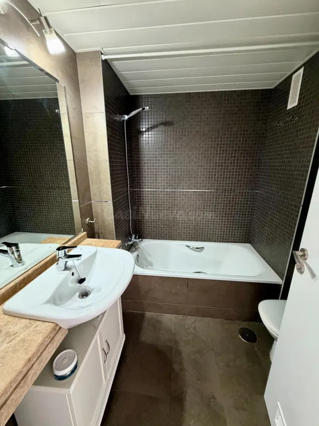 Exclusivo apartamento con piscina, gimnasio, sauna, garaje y trastero en Vega de Acá — 18