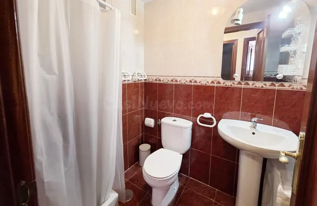 ¡CHICAS ESTUDIANTES! PISO DE TRES habitaciones EN ALQUILER, CON PLAZA DE GARAJE EN VILLANUEVA DE LA CAÑADA — 12