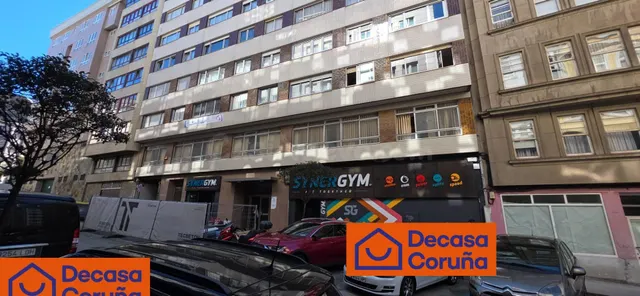 Amplia Primera Planta de 950 m2 en el Corazón de A Coruña –  - foto 3