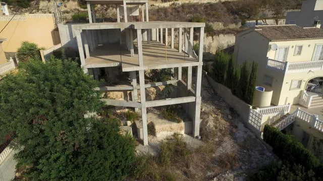 Vivienda de lujo de 3 plantas con maravillosas vistas panorámicas al mar. — 14