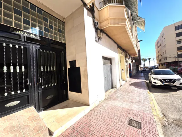 Estudio en Playa del Cura, Torrevieja a Solo Pasos del Mar — 19