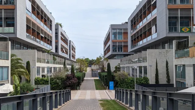 Loft en venta en Calle de la Creu Roja, 1 con 3 dormitorios. — 28