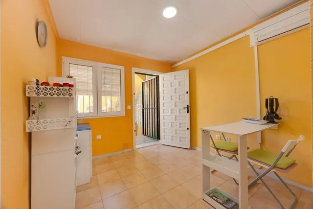 Casa 2 habitaciones 51m² en venta - La marina — 24