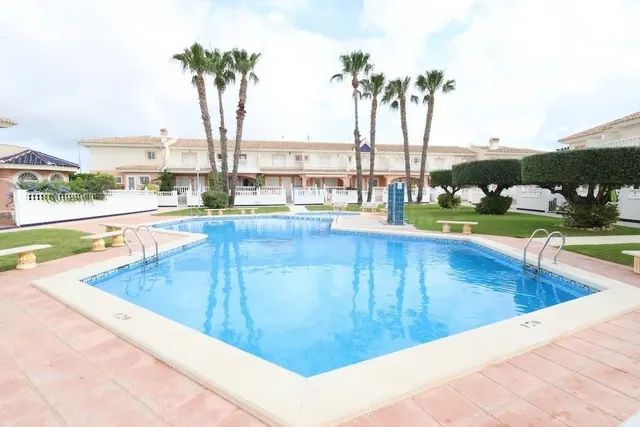 Casa 5 habitaciones 139m² en venta - Doña Pepa - foto 3