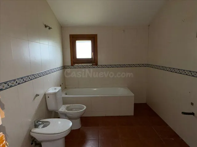 CASA 2 PLANTAS, 132 M2 ÚTILES, PARCELA 1.110M2, CARRER TOSSA - foto 5