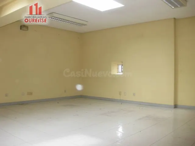 OFICINA EN EL CENTRO DE OURENSE EN PLENA ZONA COMERCIAL — 2