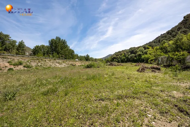 Gran terreno en la Carretera de la Sierra — 36