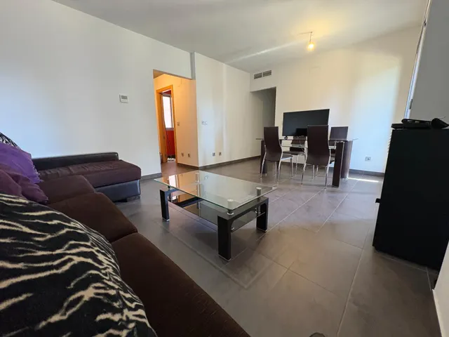 Alquilamos este fabuloso piso amueblado en novosur, alhendin. — 25