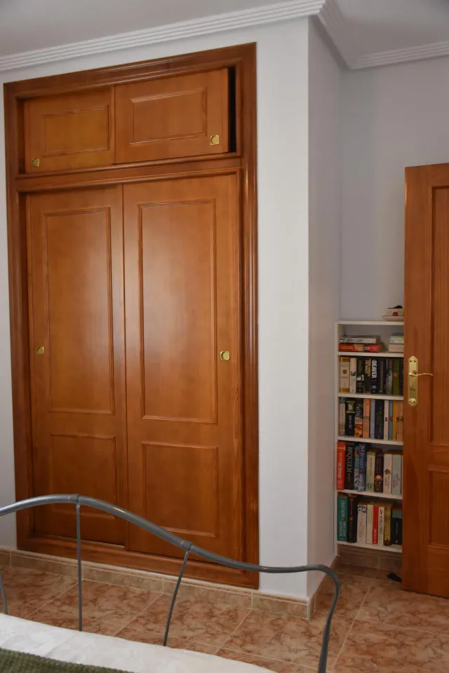 GRAN CASA TIPO DÑUPLEX EN ORIHUELA COSTA: 2 HAB, 2 BAÑOS — 36
