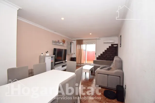 ¡Vistas panorámicas! Ático amplio y sofisticado con terraza y ascensor — 26