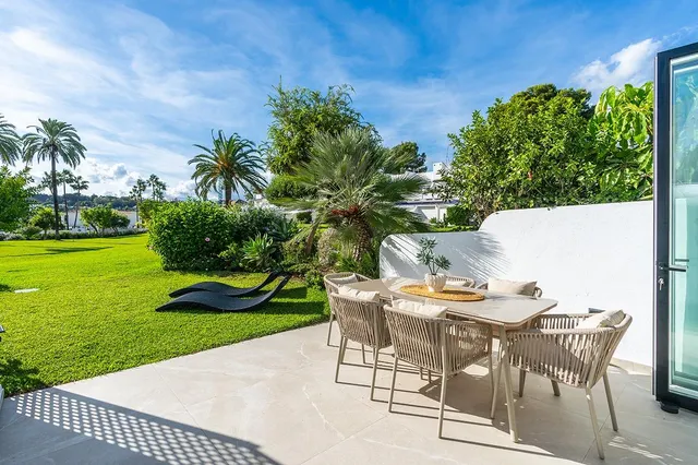 Casa adosada de 4 dormitorios en La Rinconada Valle del Golf de Nueva Andalucía Completamente reformado con altos estándares. — 4