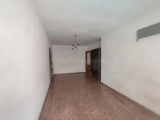 Economico Piso en venta en Barrio de Los Vicentes en Las Tor - foto 5
